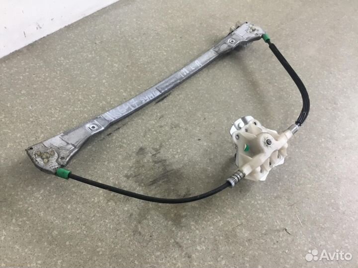 Стеклоподъемник электр. передний правый Renault Cl