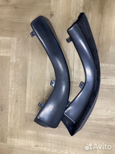 Накладки на передний бампер lancer 10 клыки)