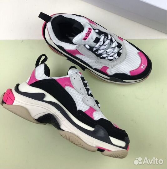 Balenciaga triple s