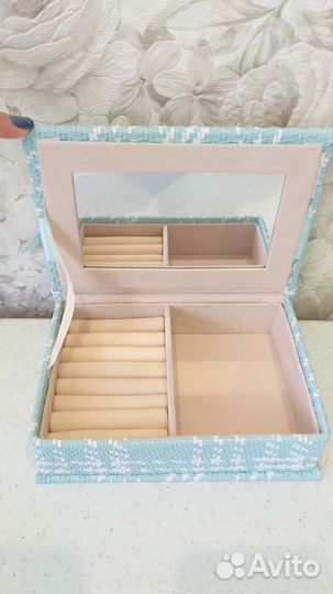 Шкатулка для украшений