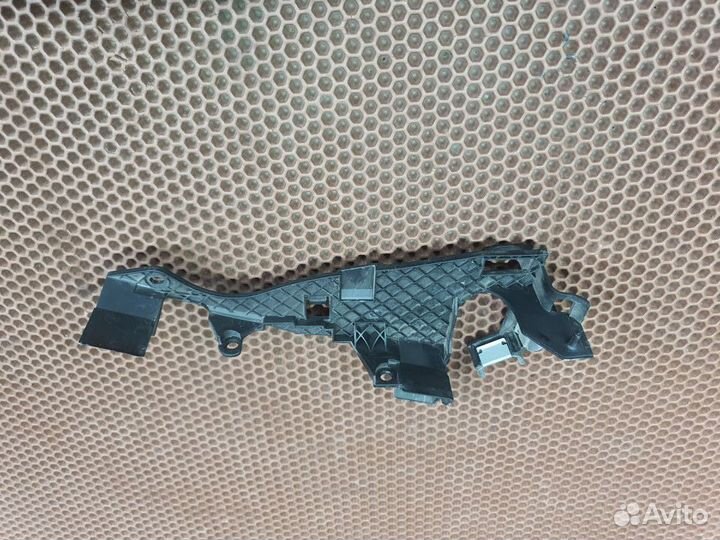 Кронштейн крепление BMW (7640246 )