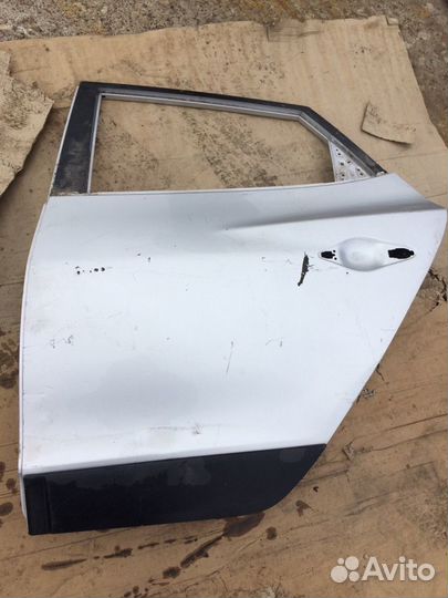 Дверь задняя левая Hyundai ix 35 цвет серебристый