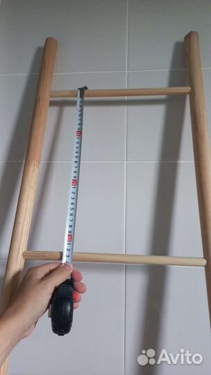 Интерьерная лесенка из дерева