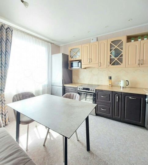 2-к. квартира, 55 м², 10/10 эт.