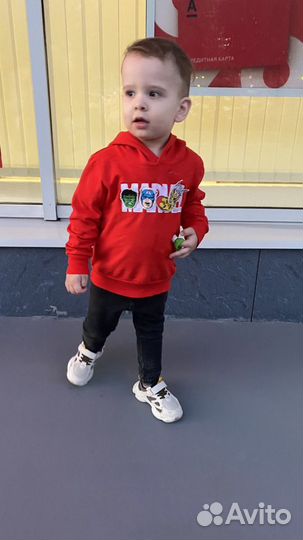 Свитшот marvel