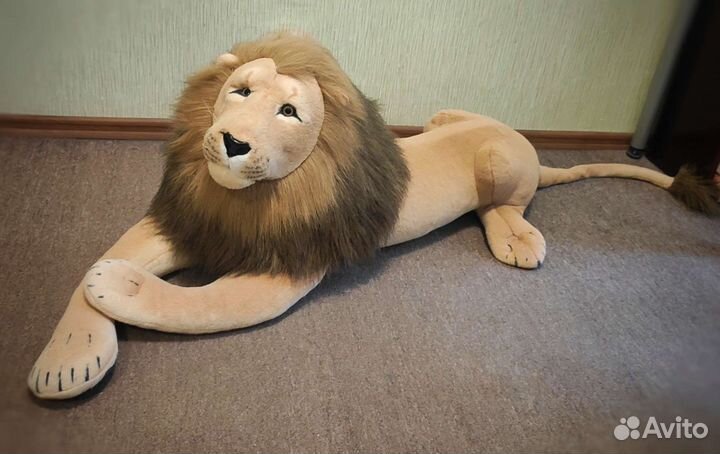 Большая мягкая игрушка лев