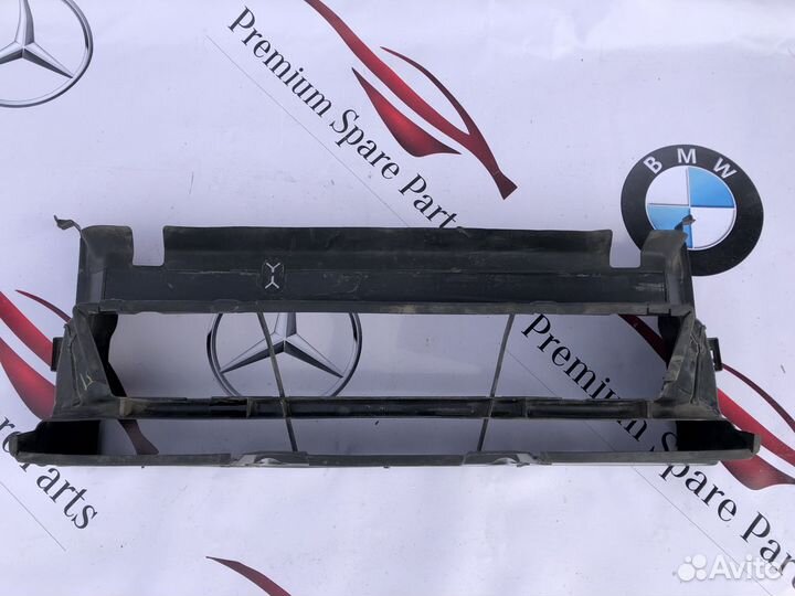 Центральный воздуховод радиаторов BMW 3er F30/F31