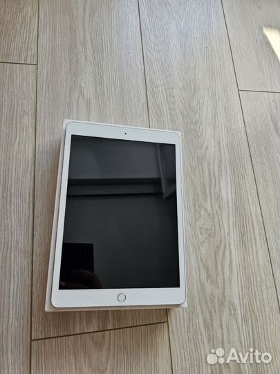 Планшет apple iPad 10.2 2020 32 гб