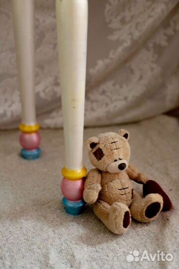 Консольный детский столик