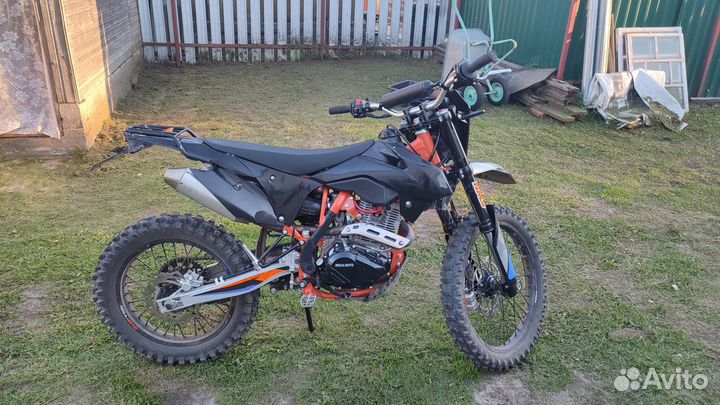 Regulmoto Athlete PRO 300cc 4 valves 6 gear