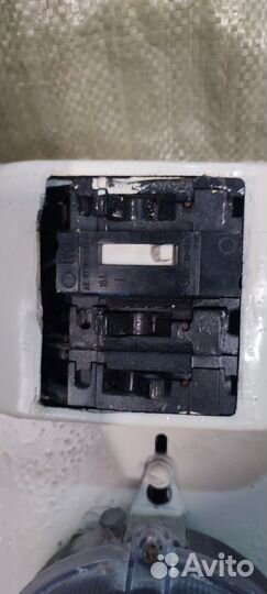 Счетчик электрический и автоматические выключатели