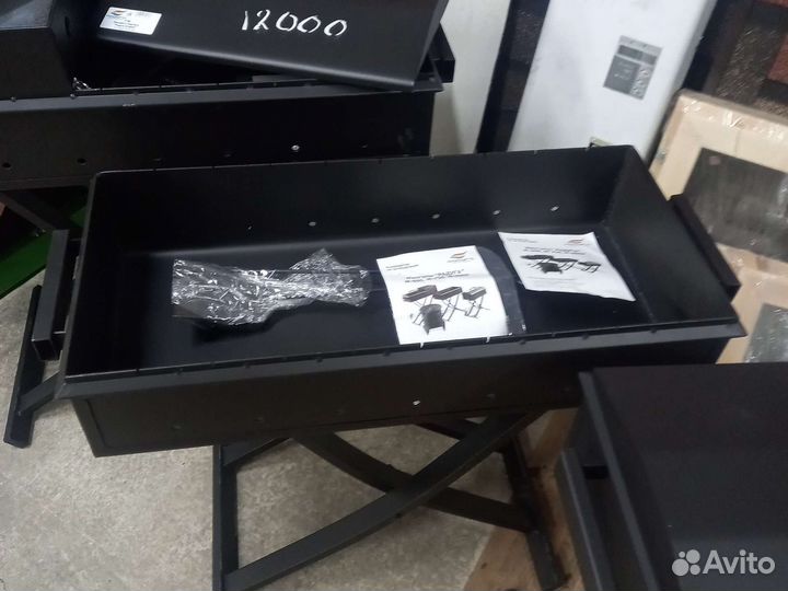 Мангал с крышей