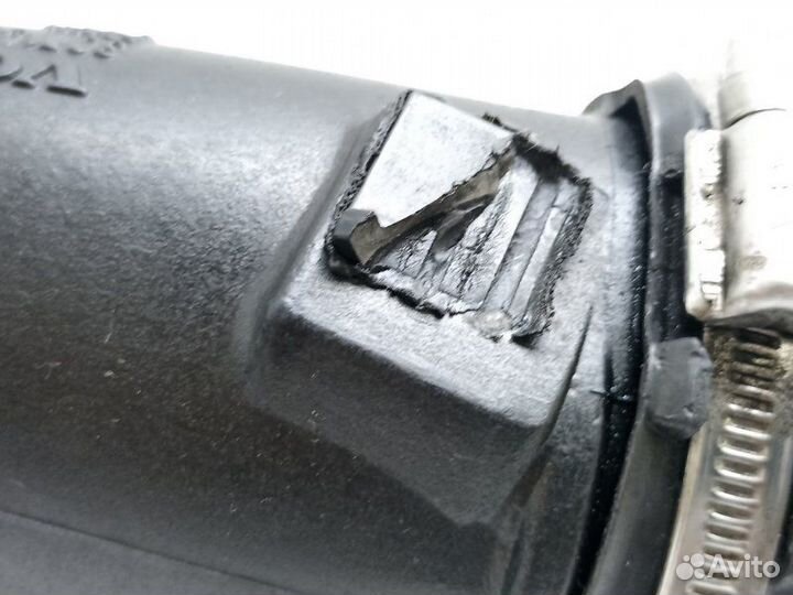 Патрубок интеркулера Volvo Xc90 1 2.4D