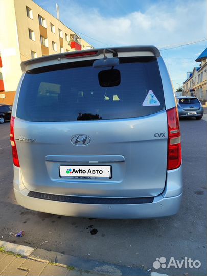 Hyundai Grand Starex 2.5 AT, 2009, 300 000 км