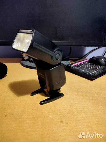 Вспышка Yongnuo speedlite yn565ex