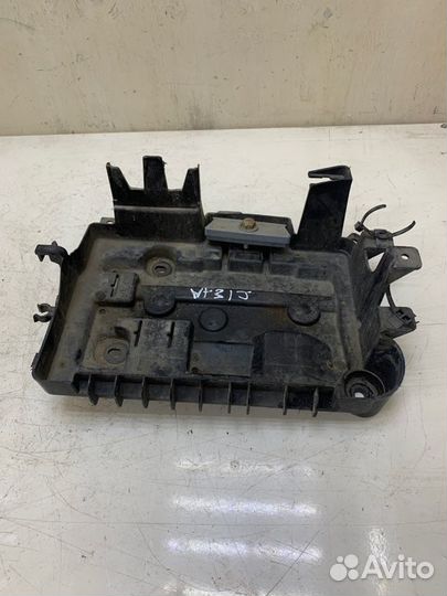 Полка аккумулятора Opel Corsa D