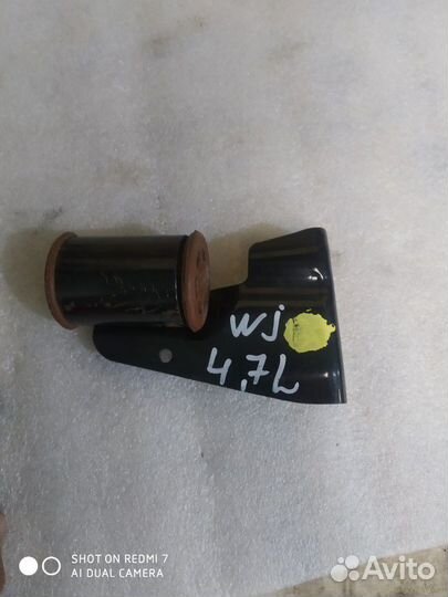 Кранштейн глушителя Jeep Grand Cherokee wj