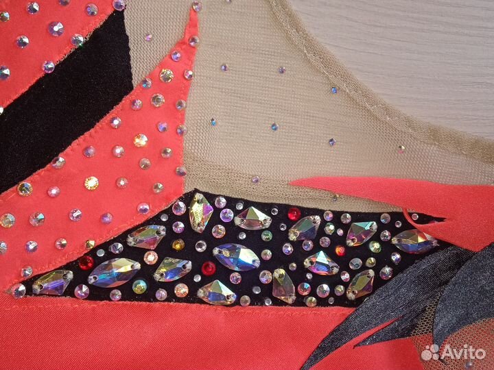 Продам купальник для худ. гимнастики р. 150-155