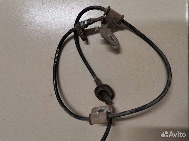Дачик abs Subaru Forester переднии R 08-12 г