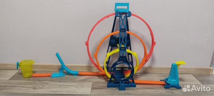 Гоночный Трек и мойка hot wheels