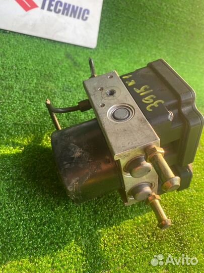 Блок ABS Suzuki Grand Vitara/Escudo TD54 J20A 2005