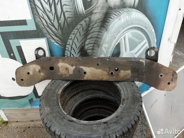 Балка радиатора нижняя Додж Стратус Крайслер Себри