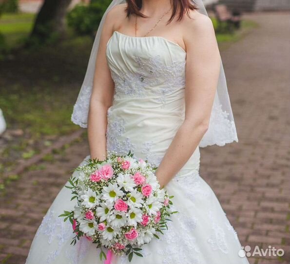 Свадебное платье 42-46 (корсет) бу