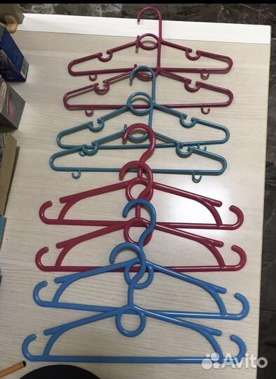 Вешалки детские