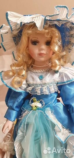 Кукла фарфоровая большая