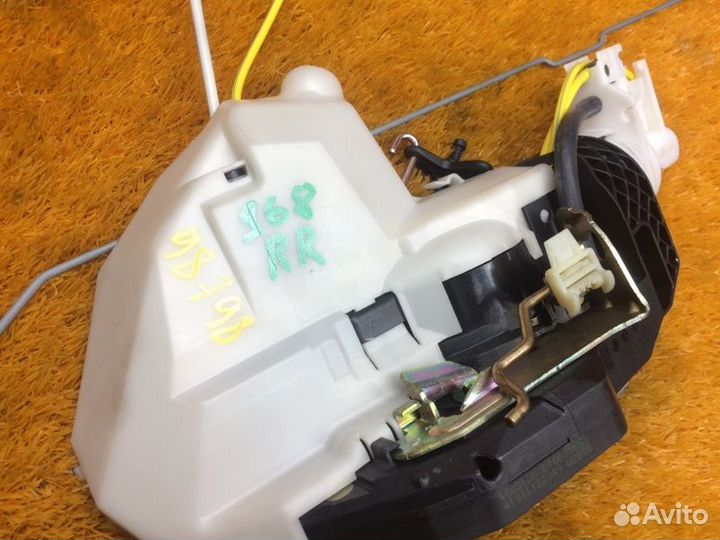 Замок двери задний правый Mercedes-Benz S-Class