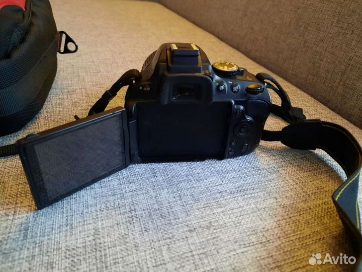 Зеркальный фотоаппарат