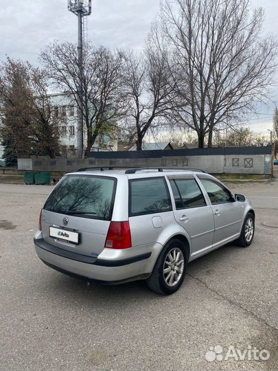 Volkswagen Golf 2.0 МТ, 2003, 320 000 км