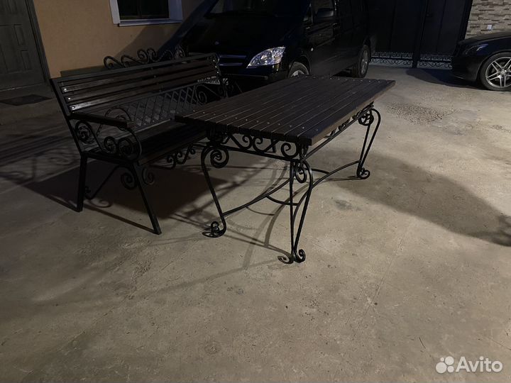Кованый стол