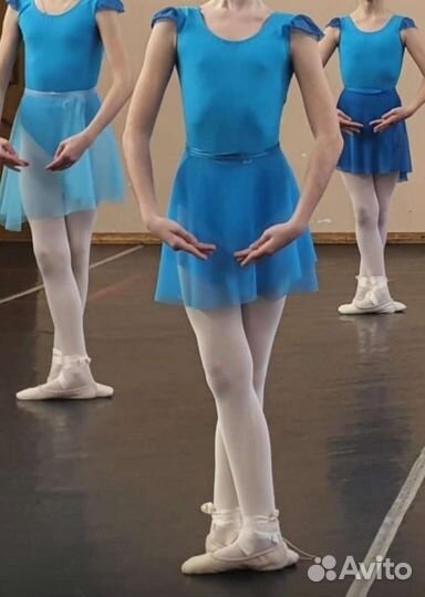 Купальники и юбка для хореографии. Р-р 140