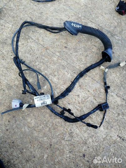 Проводка двери багажника Opel Astra-J хэтчбек