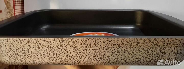 Противни с антипригарным покрытием новые