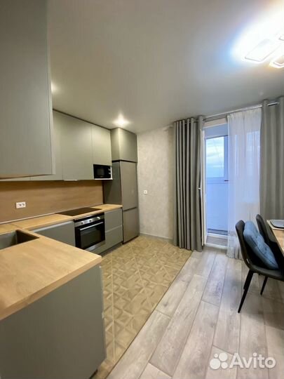 Угловая кухня на заказ. Фабрика