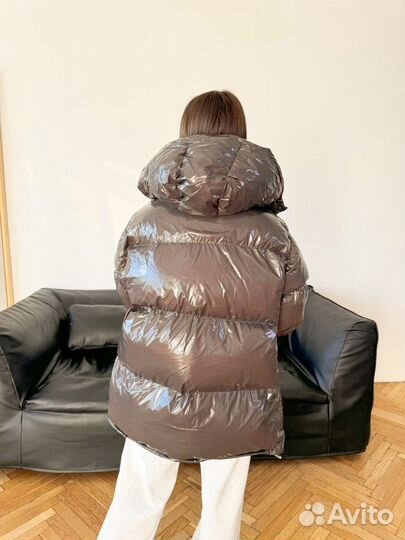 Лакированный пуховик