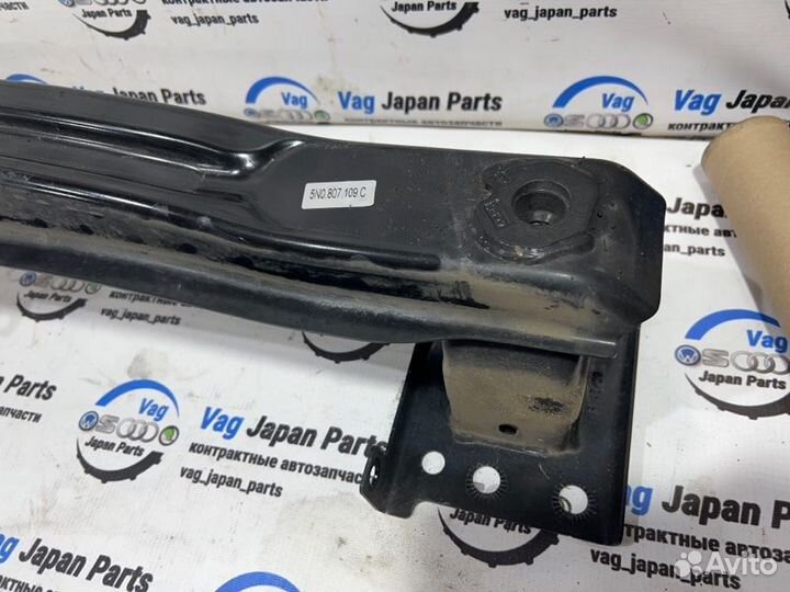 Усилитель бампера передний Volkswagen Tiguan NF