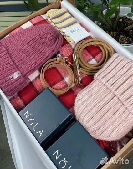 Аренда рейла в шоуруме женской одежды