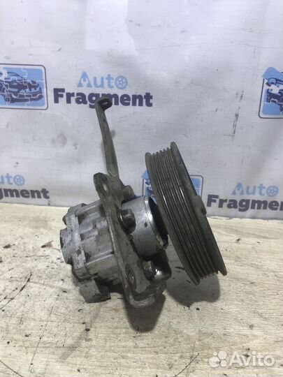 Насос гидроусилителя Volvo 460