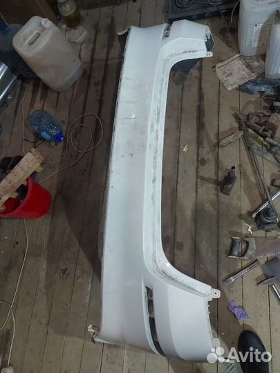 Бампер на машину