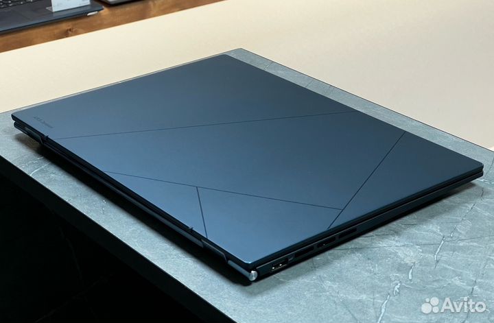 Asus ZenBook X14 Oled 2.8K 90Hz i5-1240P/ DDR5 8GB
