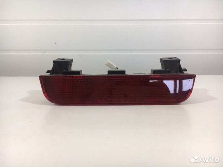 Стоп-сигнал Паджеро 4