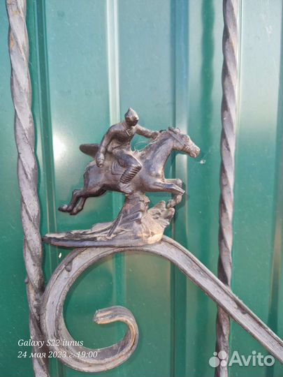 Буденовец каслинское литье