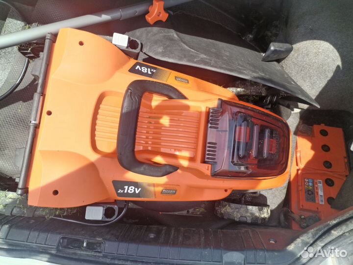 Газонокосилка электрическая беспроводная новая