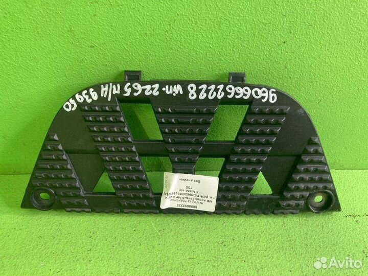 Накладка подножки mercedes-benz actros MP 4