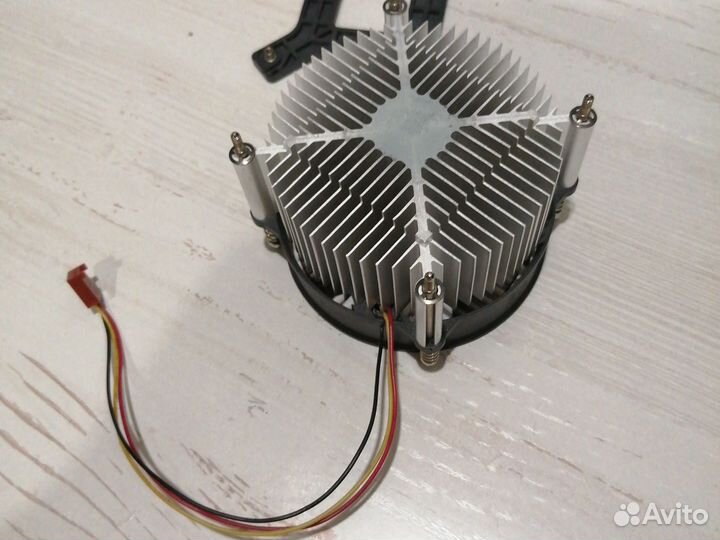 Кулер процеccорный под 775 socket
