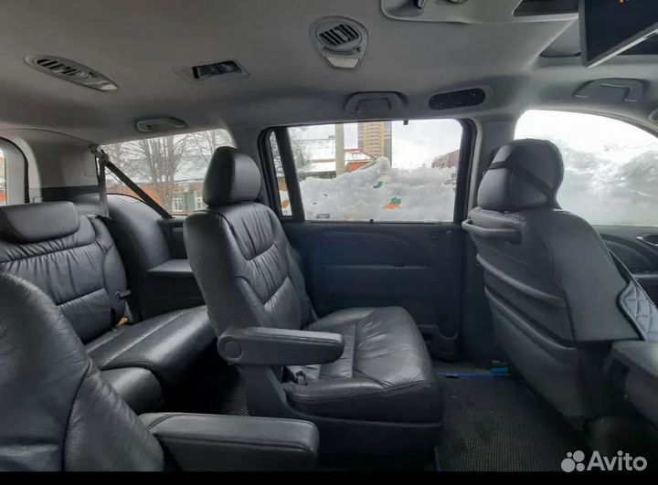 Пассажирские перевозки,аренда минивена с водителем