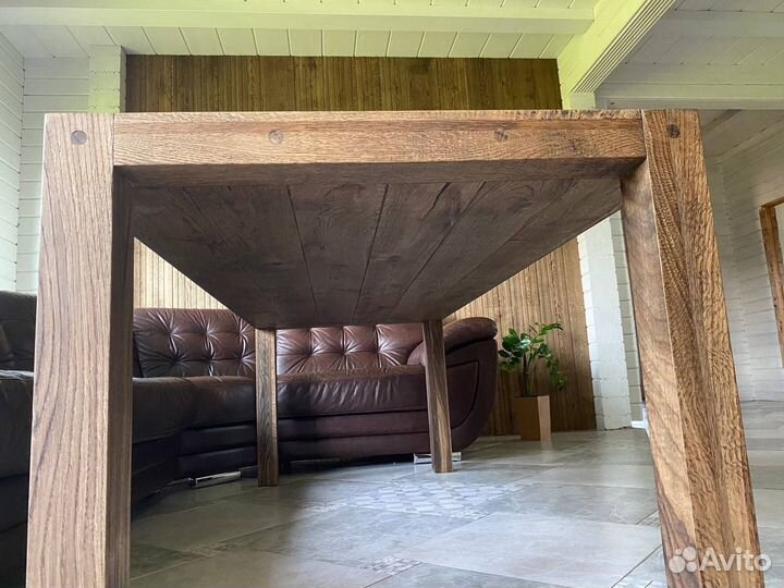 Стол из массива